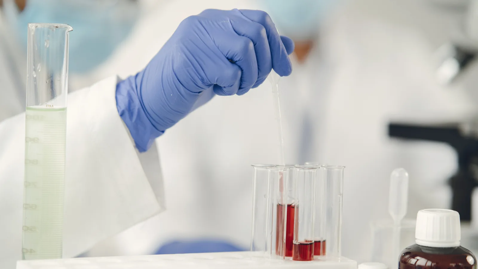 Pharmaceutical laboratory sampling